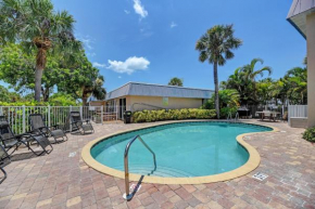 Rare Gem In Siesta Key Village